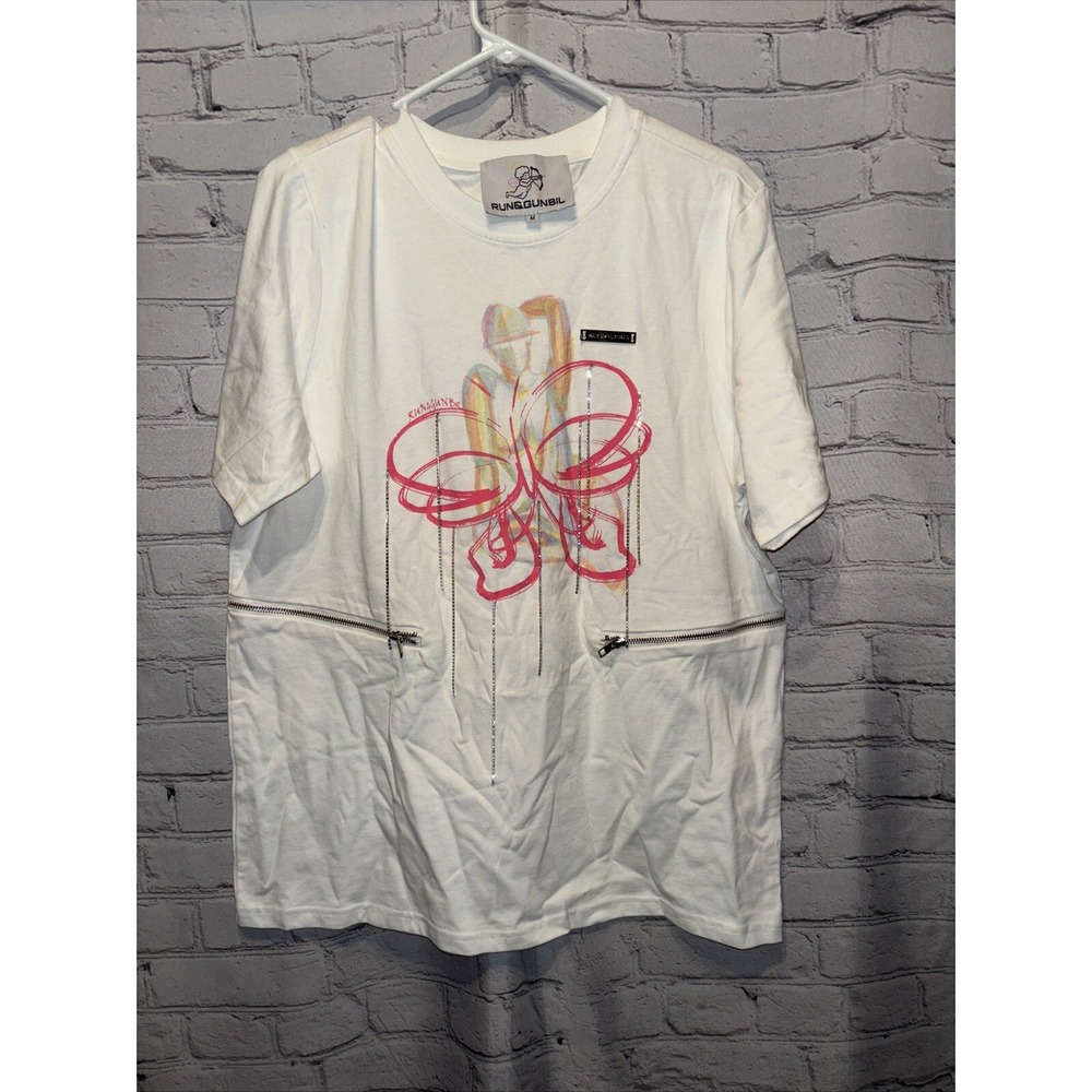 Run&Gunbil T-Shirt Size Medium With Rhinestones Street wear